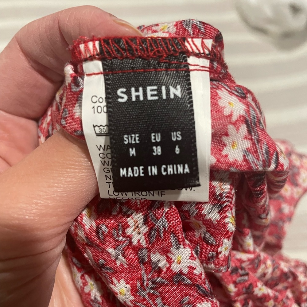 Off the shoulder flower print sundress